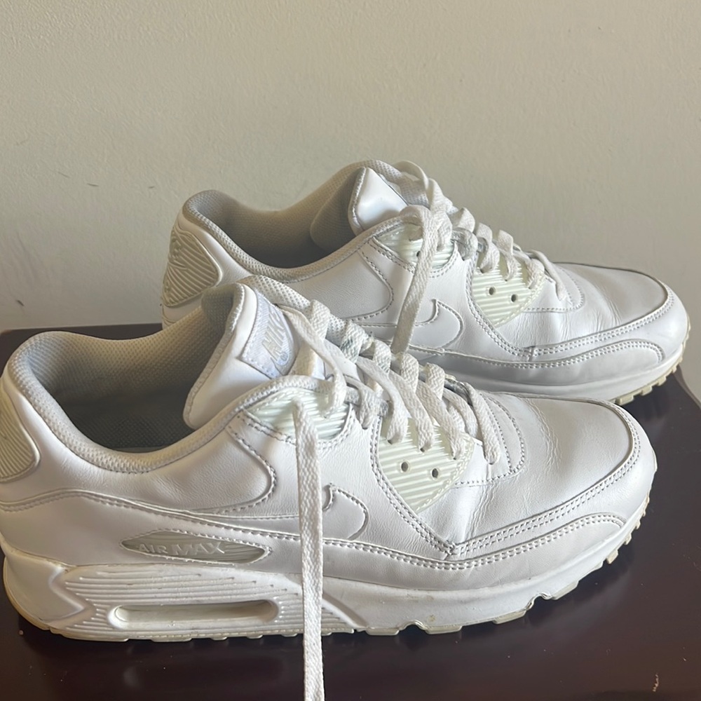 Nike Air - White